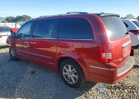 2008 Chrysler Town & Country Limited z USA, uszkodzony, nr VIN 2A8HR64X88R613027